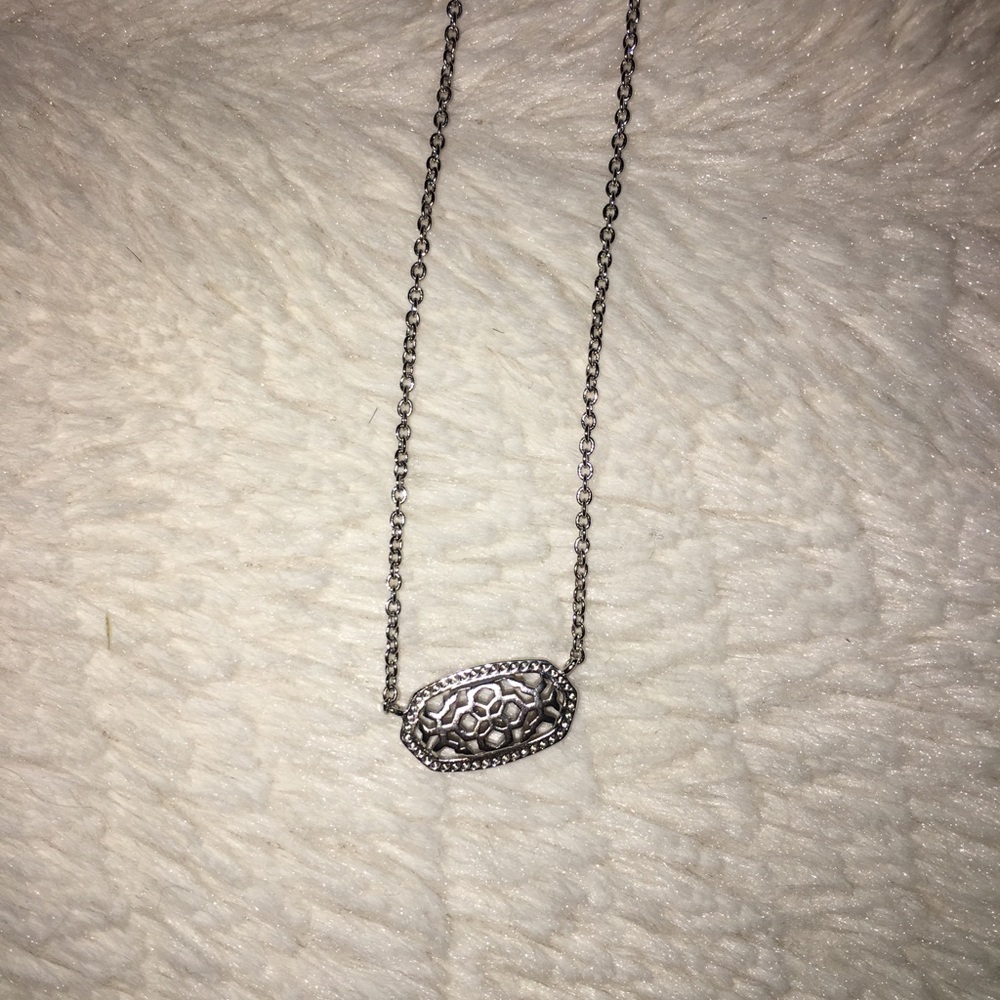 brand new kendra scott necklace